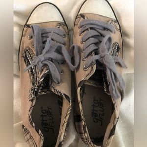 Gotta Flurt shoes